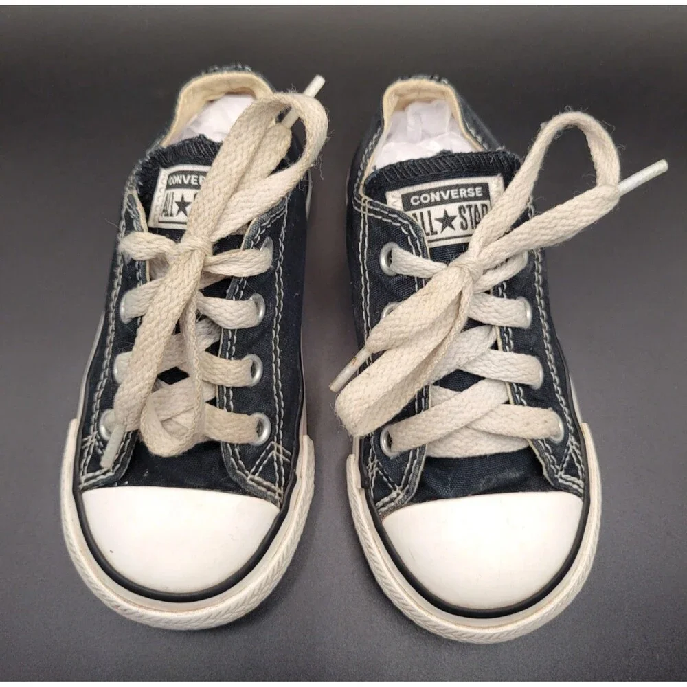 Converse Infant Size 7 (18-30 months suggested) Black Shoes Sneakers